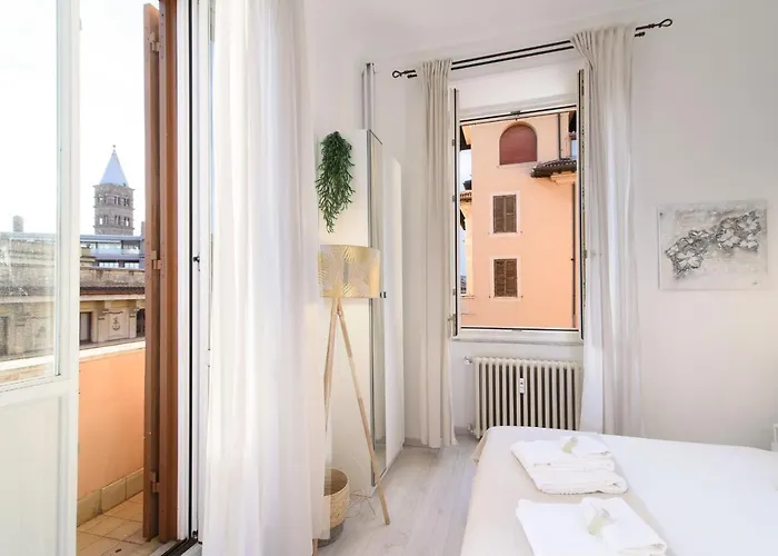 White Napoleone Apartamento *