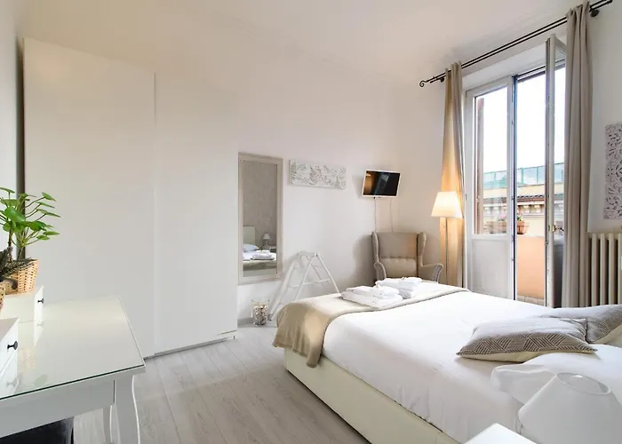 White Napoleone Apartamento *